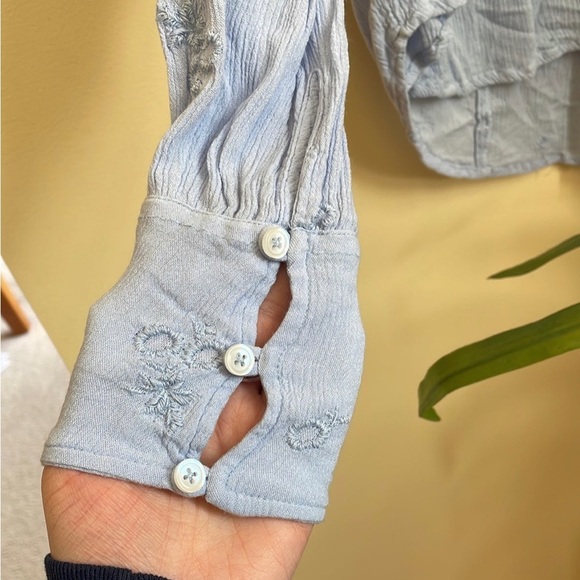 Free people light blue blouse size XS - Picture 3 of 6